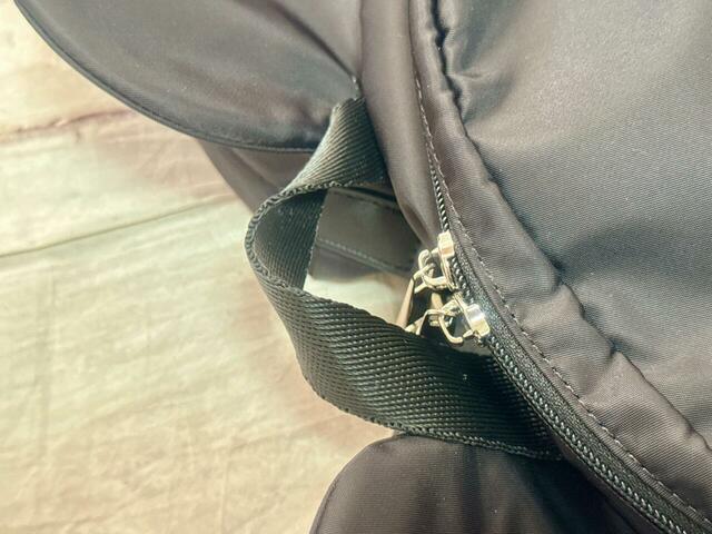 メインスペースはWファスナー仕様