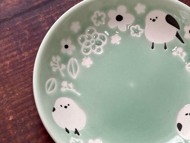 淡いミントグリーンがかわいい♪