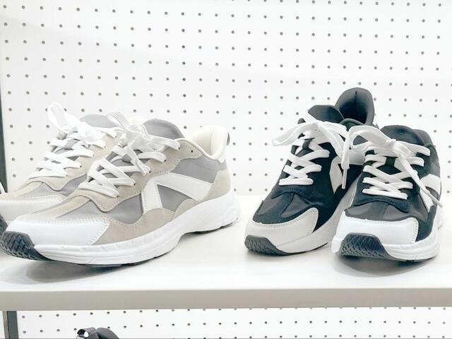 【ワークマン ステップインレディススニーカー】普段使いしやすいブラックとグレージュが追加！