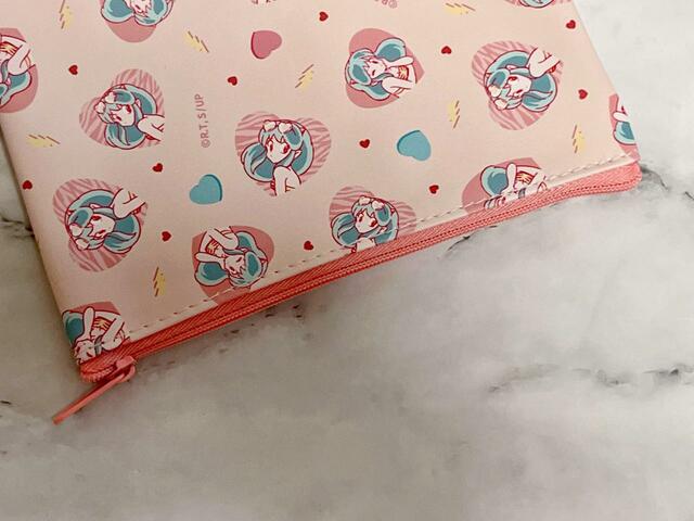 【100円ショップ×うる星やつら】ファスナーもピンク！