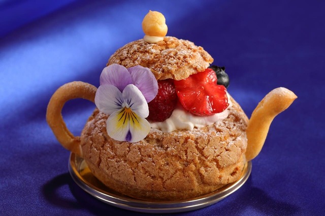 【シェラトン都ホテル大阪／カフェ＆グルメショップ カフェベル】「ティーポットシュー」700円