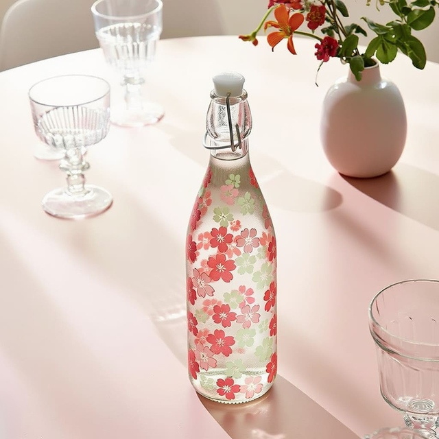 【フライングタイガー】ドリンクボトル 770円／しっかり密閉できるボトルなので持ち運びも◎