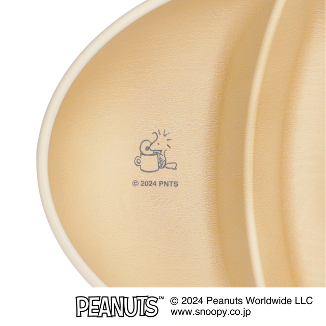 「オーバルプレート（スヌーピー yumyum）」1,790円（税込）