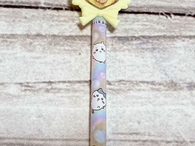 イエローのペンにはちいかわ＆ハチワレが登場！