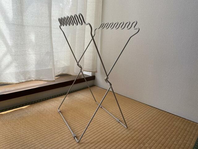 【ニトリ デコホーム 分別ゴミ袋スタンド】広げても大きくなりすぎず、程よいサイズ感