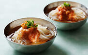 「冷麺」＜期間：2026年5月1日～6月30日＞【約100種の料理とスイーツが食べ放題！本格グリル料理と26階からの眺望が楽しめる「初夏のブッフェ」がスタート！】