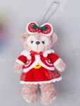 ぬいぐるみバッジ（シェリーメイ）¥2,000｜ダッフィーのクリスマス（2016年）スペシャルグッズ