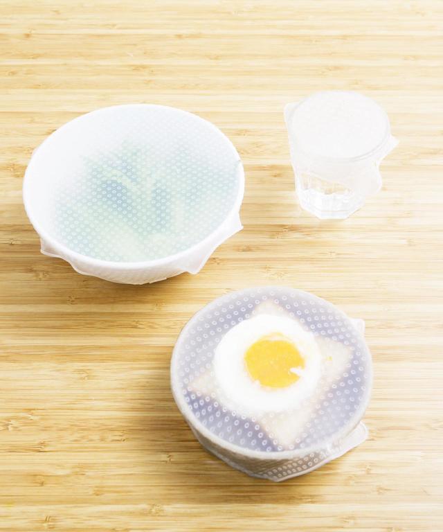 9位「伸ばして吸着するシリコーンラップ」330円(税込)