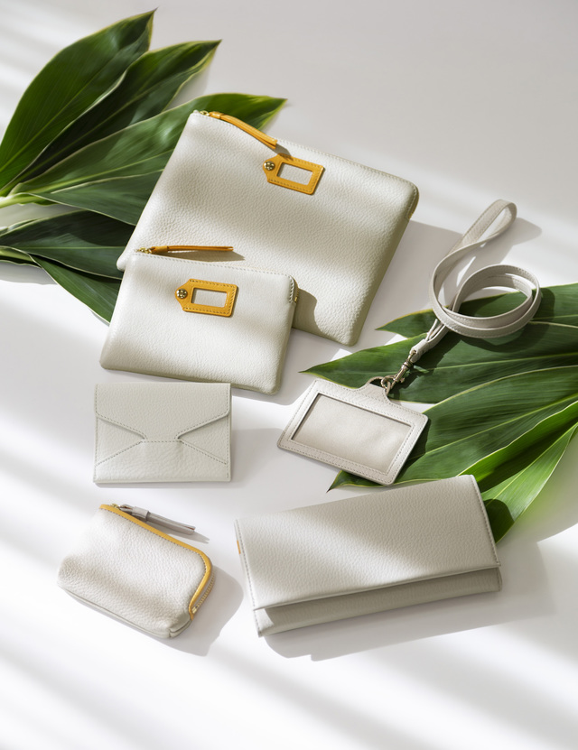 土屋鞄「clarteクラルテ」リコッタホワイト