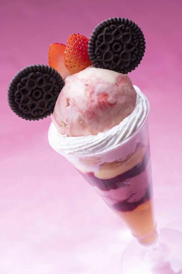 “春キャン”スペシャルパフェ（800円）