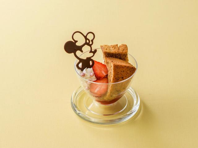 スペシャルセット 2,300円｜プラザパビリオン・レストラン｜東京ディズニーリゾート「ディズニー・クリスマス」スペシャルメニュー