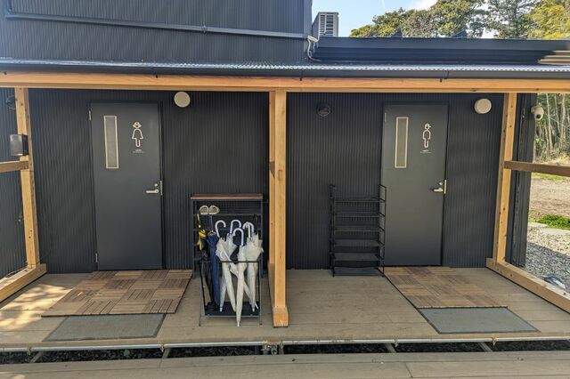 【クスクスグランピング真鶴】センターハウスのトイレ