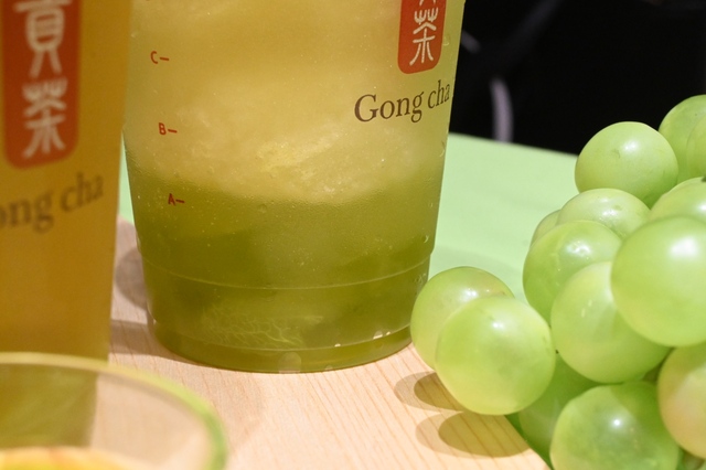 【ゴンチャ プレシャス シャインマスカット ヨーグルフローズンティー】シャインマスカットゼリーがたっぷり