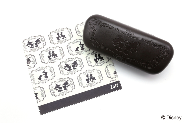 ■付属品｜オリジナルデザインの専用メガネケースとメガネ拭き
