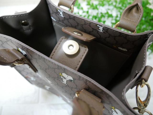 ファッションセンターしまむら『PEANUTS（ピーナッツ）』シリーズ『総柄スクエア2WAYショルダーバッグ』