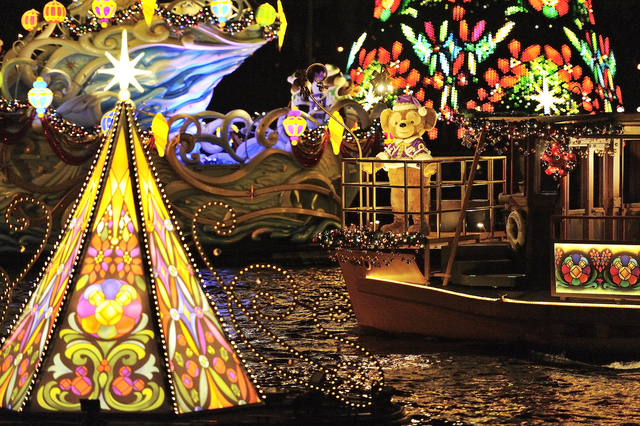 『東京ディズニーシー 20周年 アニバーサリー・セレクション』カラー・オブ・クリスマス