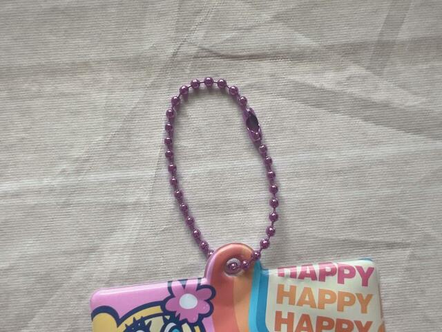 パープルのボールチェーンがキュート