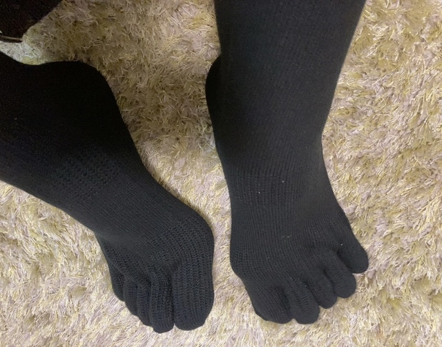 【ガッツマン ストロング五本指ソックス】土踏まず部分が少しくびれていて、支えられているような安心感もあります