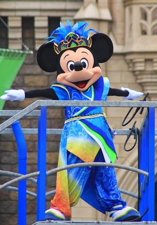 ただただかっこいいミッキーをお楽しみください