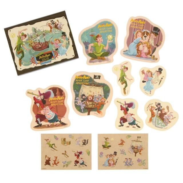 ステッカー＆シール 1,500円｜「ピーターパンのネバーランドアドベンチャー」をテーマにしたグッズ｜東京ディズニーシー新テーマポート「ファンタジースプリングス」｜販売店舗：東京ディズニーシー「エンポーリオ」｜発売日：2024年5月28日（火）