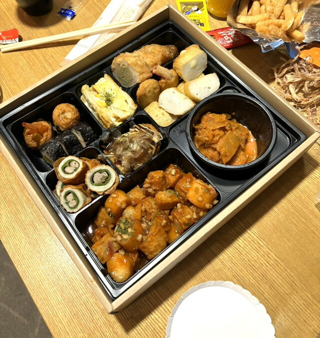 【大阪↔釜山 クルーズ体験記】　釜山名物オムク（練り物）のオードブル