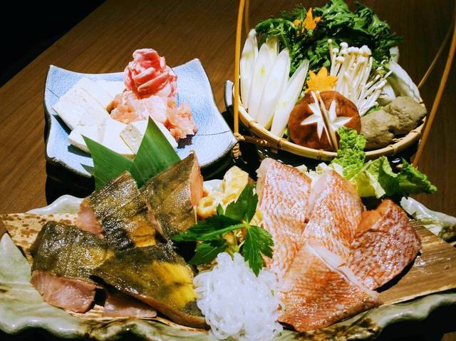 干物専門店「銀座伴助」