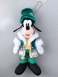 ぬいぐるみバッジ（グーフィー）¥1,700｜東京ディズニーシー「クリスマス・ウィッシュ」（2016年）スペシャルグッズ