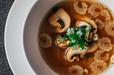 マッシュルームとハーブのスープ