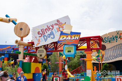 海外ディズニー 家族で楽しめる爽快コースターが誕生 トイ ストーリー のキャラに会いに行こう 写真 4 36 ディズニー特集 ウレぴあ総研
