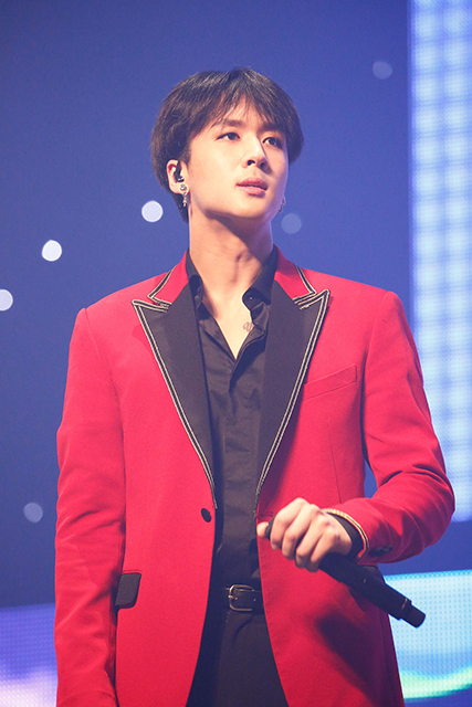 VIXXラビ　「2017 STARLIGHT Fan Meeting ～The Milky Way to VIXXT★R～」（3月17日幕張メッセ イベントホール）