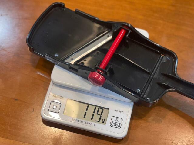 【下村工業 厚み調整機能付スライサー】少し重い？気にならない程度