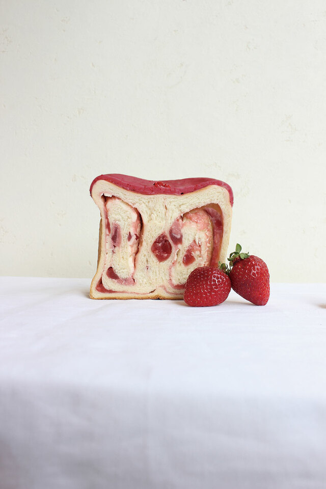 CUBE-THE-BAKERY プレミアムストロベリーCUBE