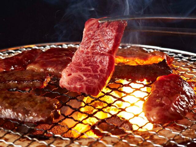 ・じゅうじゅうカルビ 各食べ放題コースご注文の場合クーポン割引税込金額から10%OFF【すかいらーくグループ「秋の食べ歩きクーポン」】