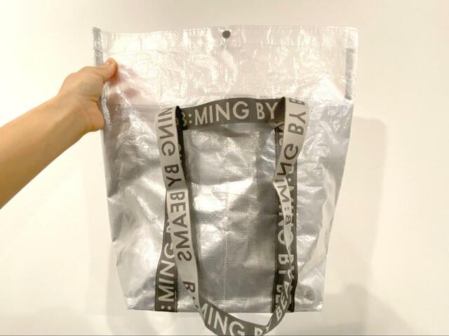 【B:MING by BEAMS マルチ レジャーバッグ M】重さはわずか160g。片手で楽々持てちゃう軽さ！