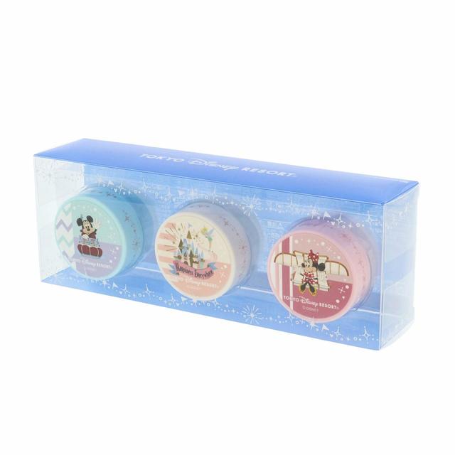 ハンドクリームセット 2,100円｜内容量：各19g、3個セット フレッシュフローラルの香り、シトラスの香り、ピンクフローラルの香り｜販売店舗：東京ディズニーランド「キングダム・トレジャー」、東京ディズニーシー「ヴィラ・ドナルド・ホームショップ」