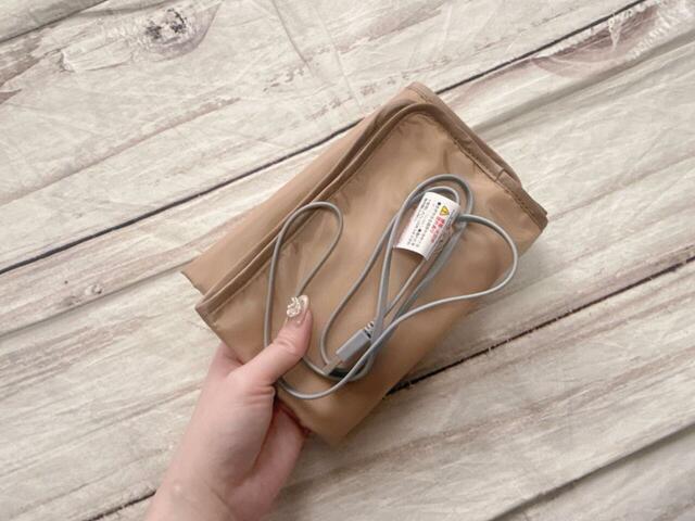 折りたたんで持ち歩けるところもうれしいポイント！モバイルバッテリーがあれば屋外でも使用可能♪