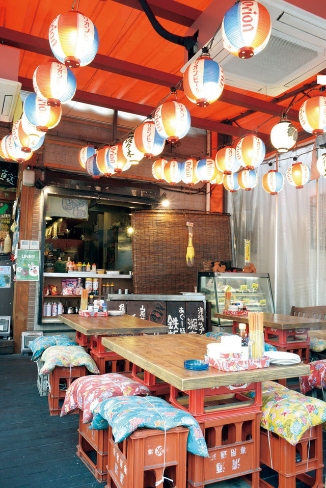 都内「豚肉」がうまい店／ポークマン～肉の王子様～（茅ヶ崎）　内観