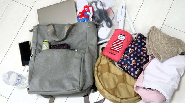 【ワークマン たためて自立する撥水トートリュック】14インチのノートPCや周辺機器、パーカーやサブバッグ、財布・傘、ポーチ2つ、ペットボトルなども問題なく収納できました!