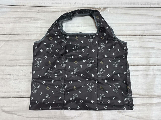 背面も総柄仕様です♪