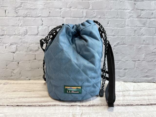 ちょっとしたお出かけの際の荷物を入れてみました！コロンとしたフォルムがかわいい♪