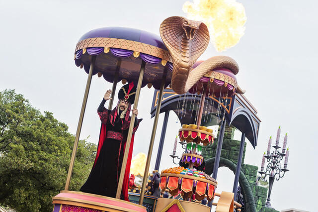 東京ディズニーランド「ザ・ヴィランズ・ハロウィーンInto the Frenzy”」プレスプレビューの様子