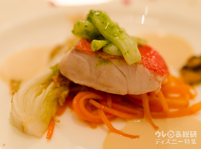 金目鯛のヴァプール、ヴァンブランソース