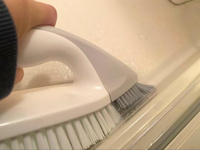 【ニトリ 3wayバスブラシ(GY)】角にもしっかりフィット！