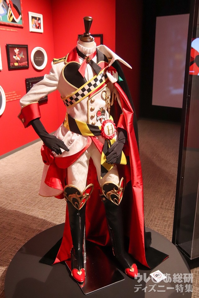 『ディズニー ツイステッドワンダーランド展｜ヴィランズから生まれた世界』