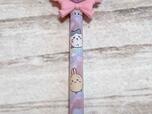 ピンクのペンにはハチワレ、うさぎが登場!
