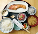 新橋・おいしい魚ランチ/さかな地鶏 舞浜 焼き魚定食—1000円