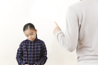 毒親になってるかも ママ パパがチェックすべき 毒親の特徴 ５つ 2 2 ハピママ