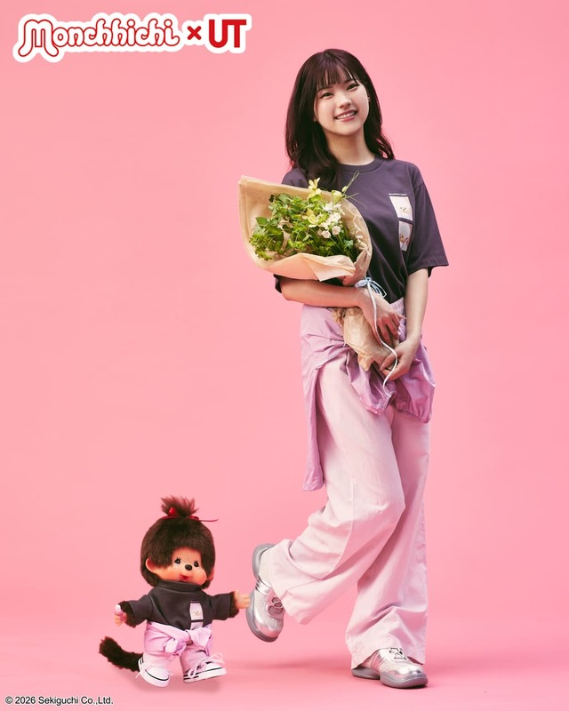 【ユニクロ×モンチッチ】モンチッチが曜日ごとに異なるUTの着こなしを披露する「7日間スタイリング」土曜日