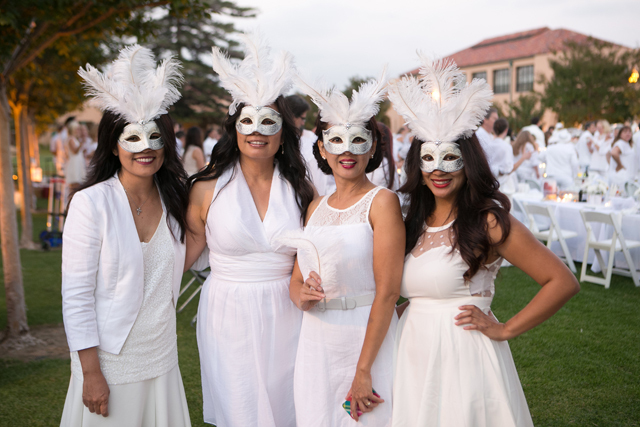 超優雅な“白”で統一されたパーティー「ディネ・アン・ブラン」