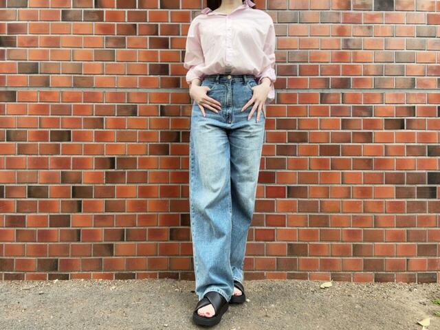定番のシャツ×デニムコーデに合わせてみました